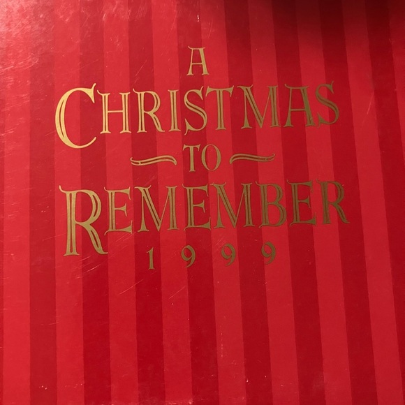 Disney Snow White Holiday Ornament - Blue, Yellow, Red - Picture 5 of 5